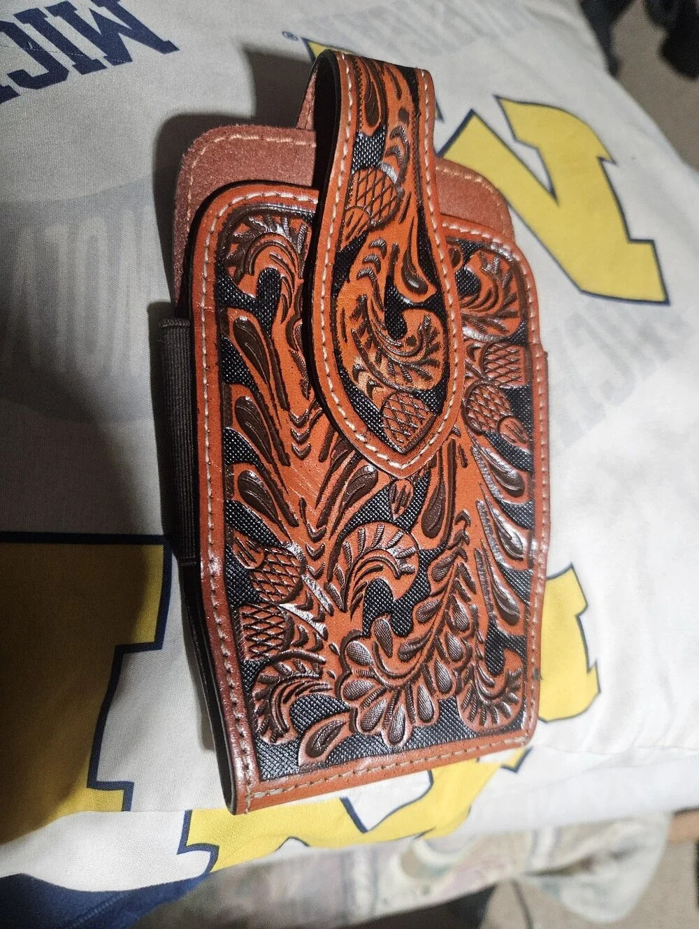 Western Style Tooled Leather Phone Holster Estate Item
